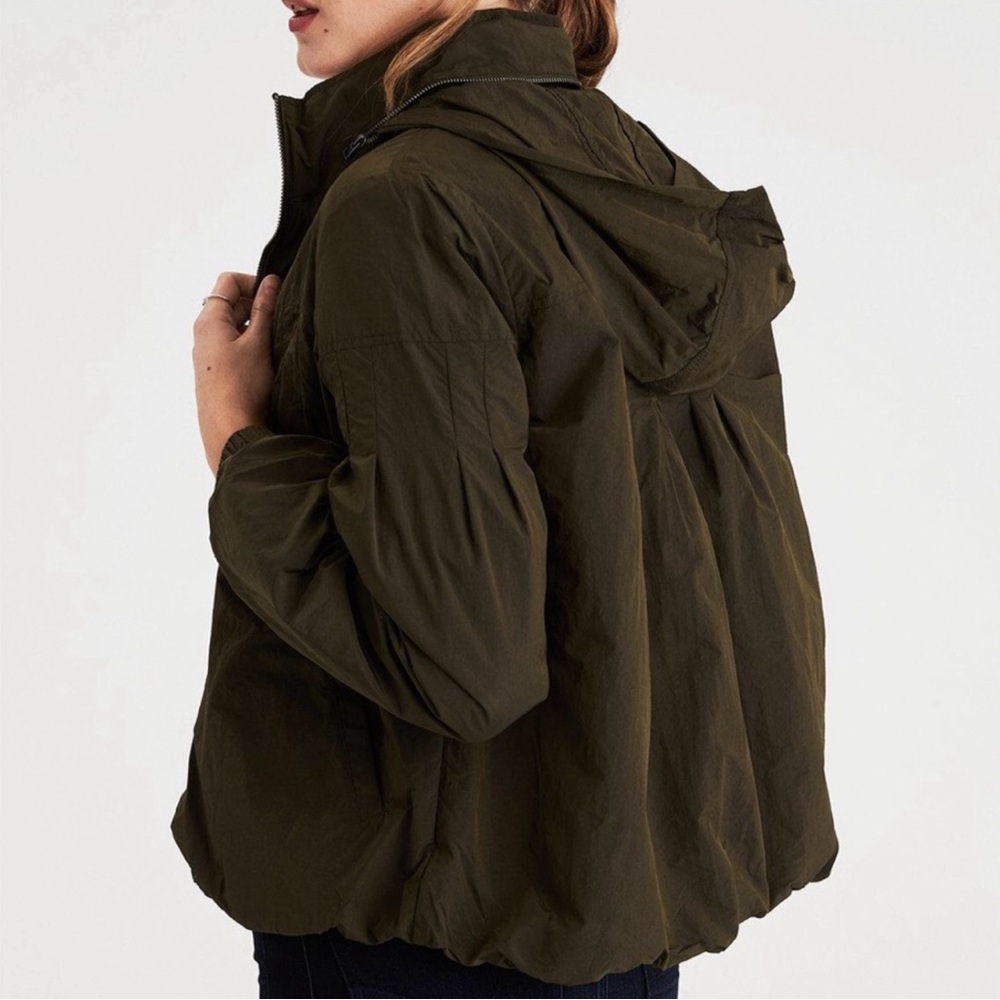 American Eagle Women’s Windbreaker Jacket XL